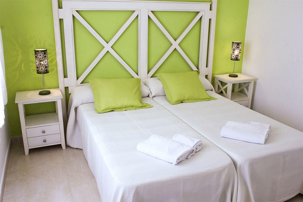 Son Bou Playa Gold By Menorca Vacations Apartment Exterior photo